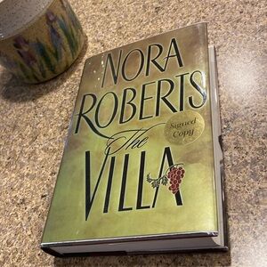Signed Copy Nora Roberts Hardcover Book The Villa
